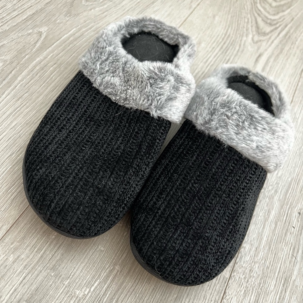 Women’s Black and Gray House Slippers - Picture 2 of 4